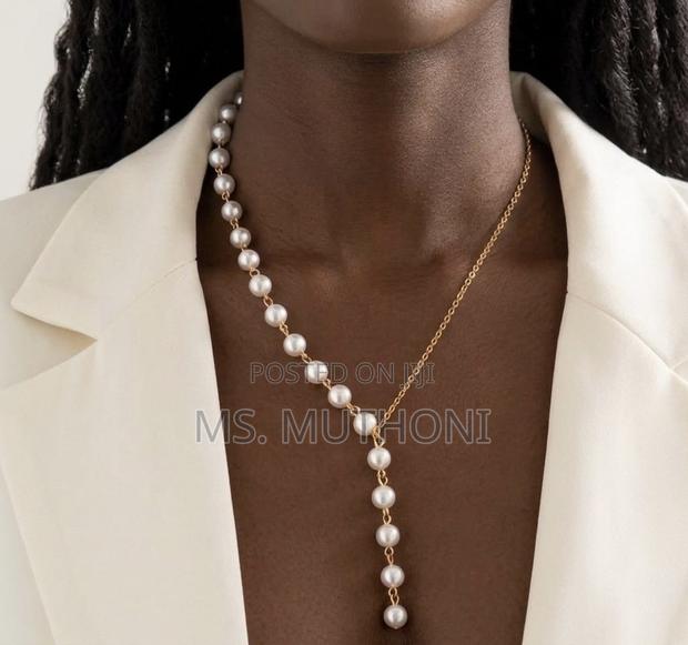 minimalist Boho Pearl Y-Lariat Drop Necklace