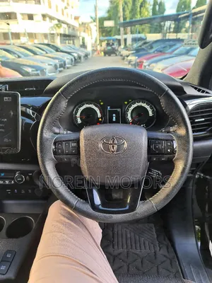 Toyota Hilux 2019 Black