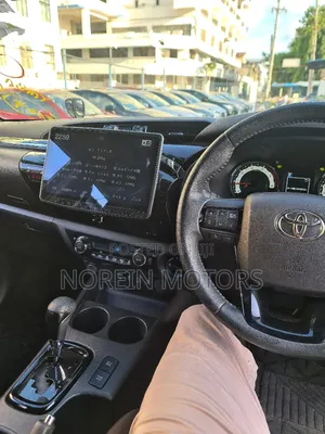 Toyota Hilux 2019 Black