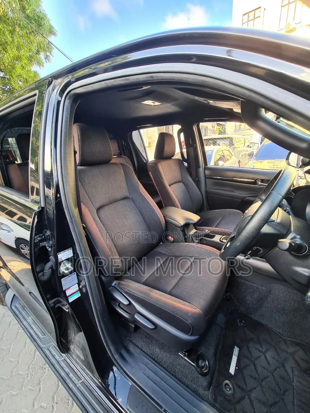 Toyota Hilux 2019 Black