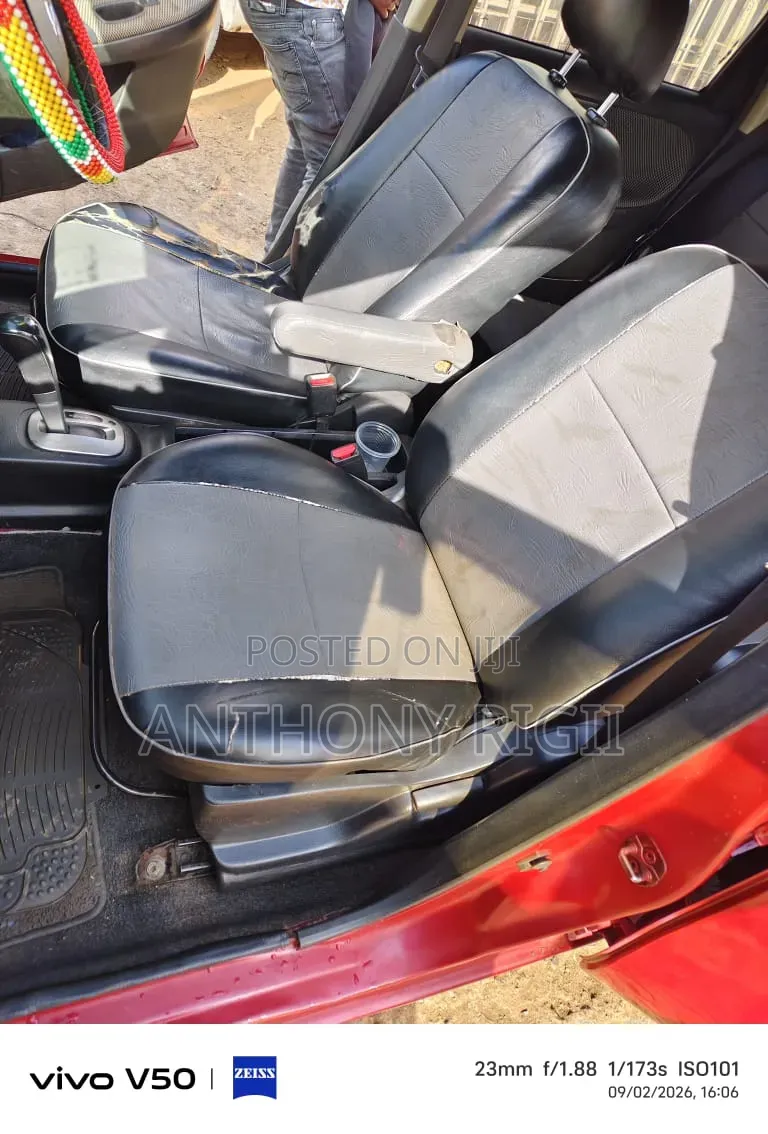 Nissan Note 2009 Red