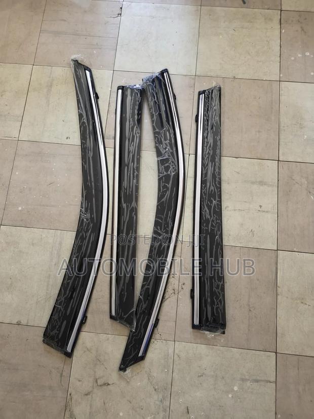 Nissan X-Trail 2013+ Original Windbreakers | Window Visors - main view