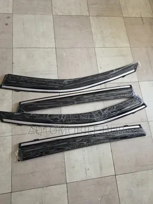 Nissan X-Trail 2013+ Original Windbreakers | Window Visors