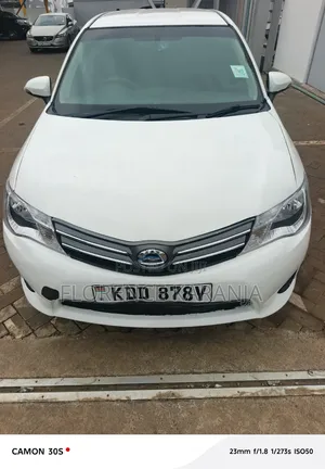 Toyota Corolla Fielder 2014 White