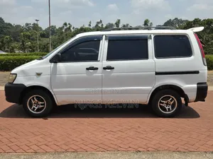 Toyota TownAce 2002 White