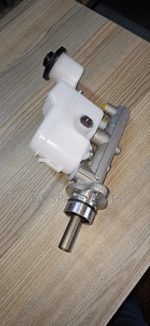 Hilux Vigo Master Cylinder