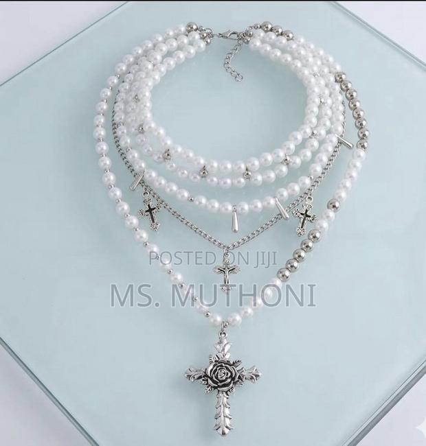 Multi-Layered Pearl Chocker Necklace - thumbnail 2