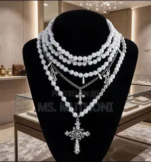 Multi-Layered Pearl Chocker Necklace