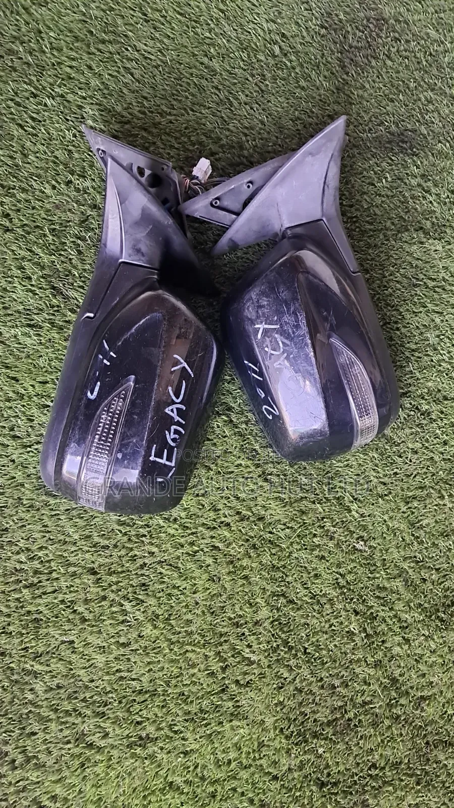 Legacy Br9 Side Mirrors
