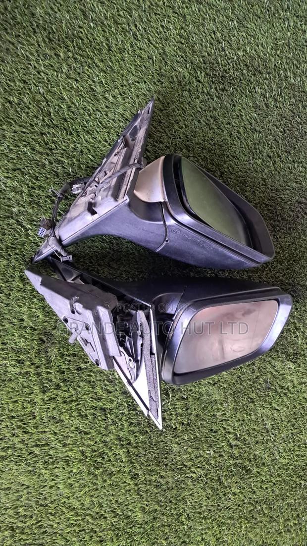 Mercedes W204 Side Mirror - thumbnail 3