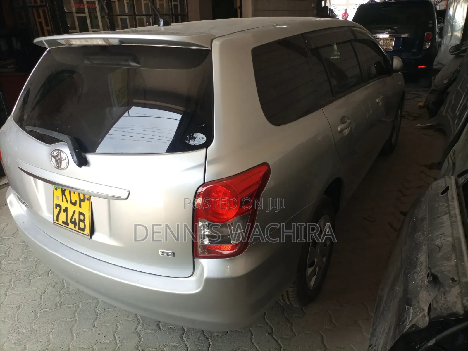 Toyota Corolla Fielder 1.5 Petrol FWD 2010 Silver