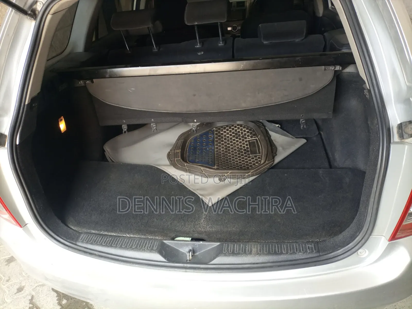 Toyota Corolla Fielder 1.5 Petrol FWD 2010 Silver