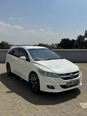 Honda Stream 2011 White