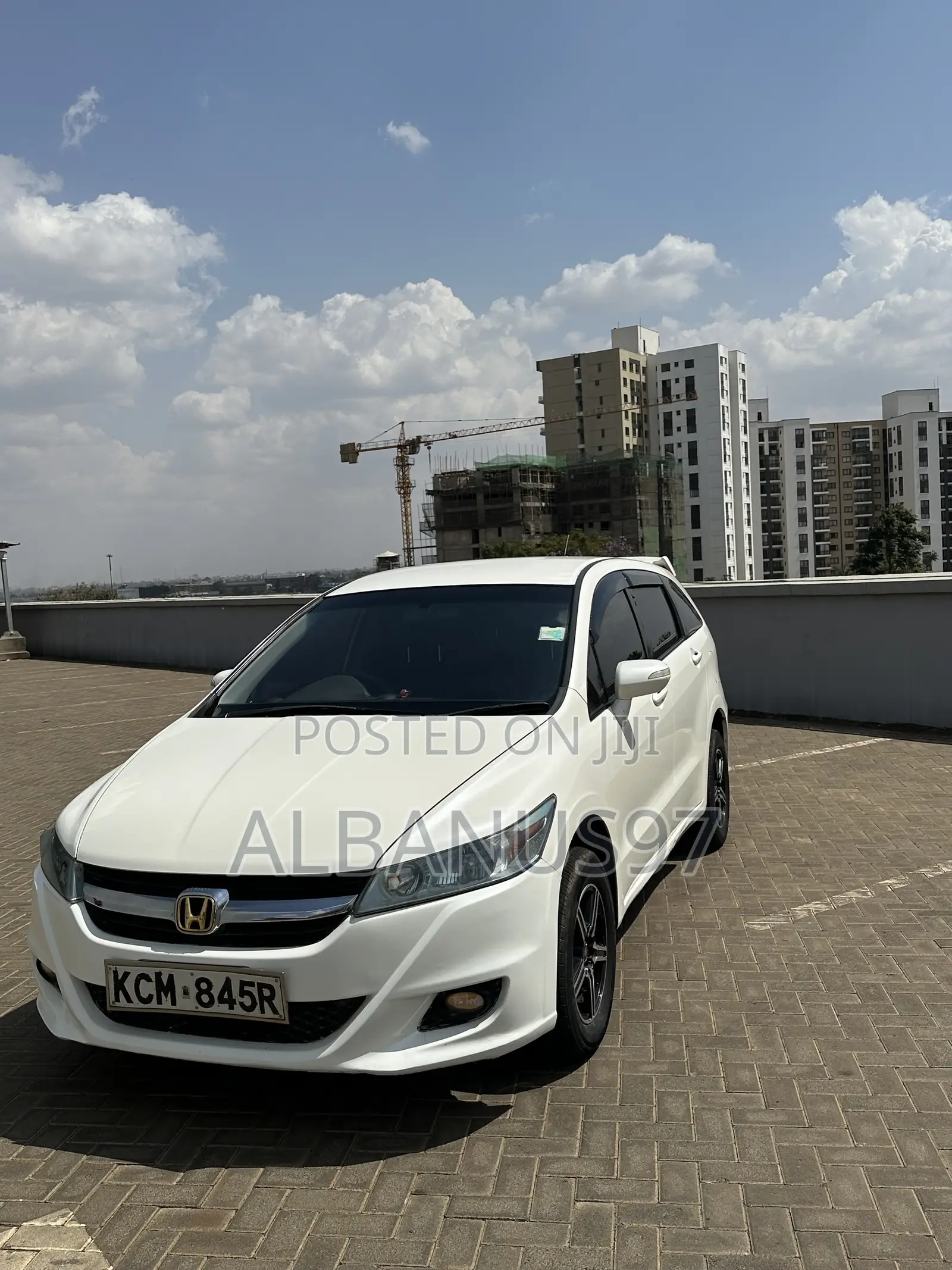 Honda Stream 2011 White