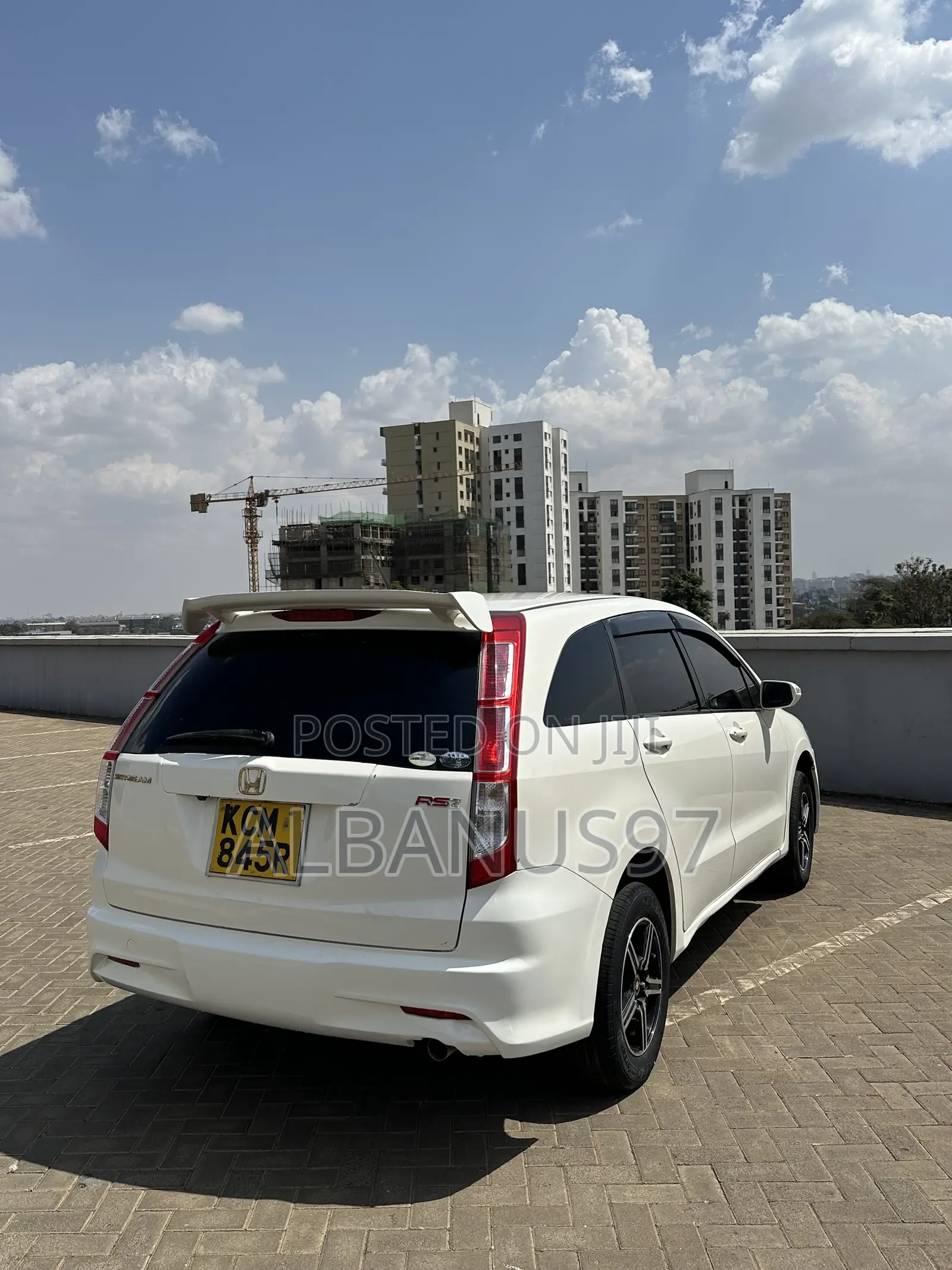 Honda Stream 2011 White