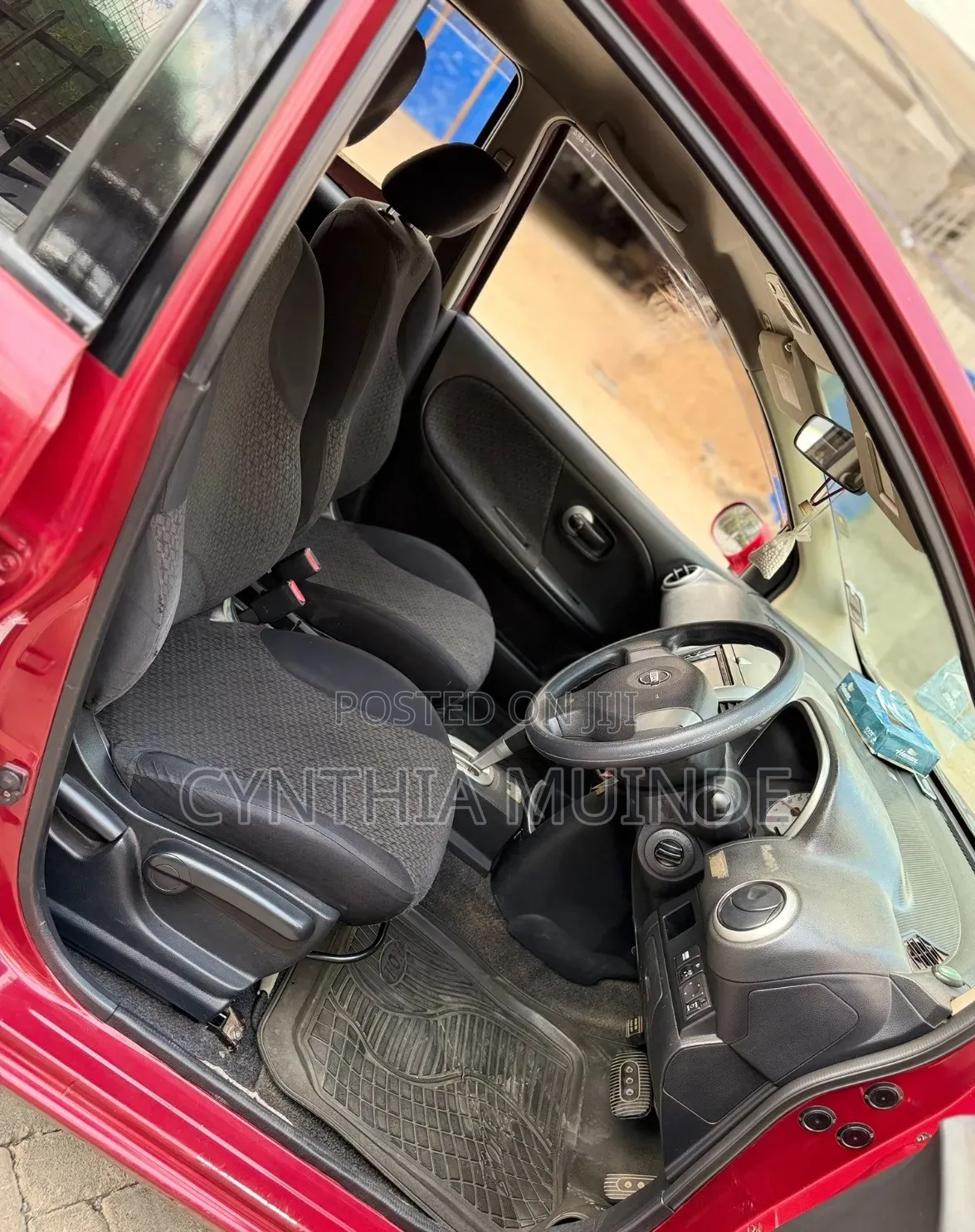 Nissan Note 2011 Red