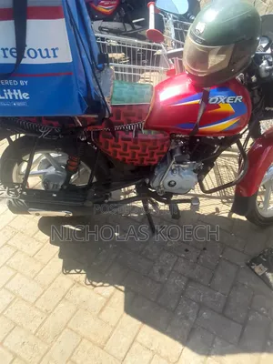 Bajaj Boxer 125 2026 Red