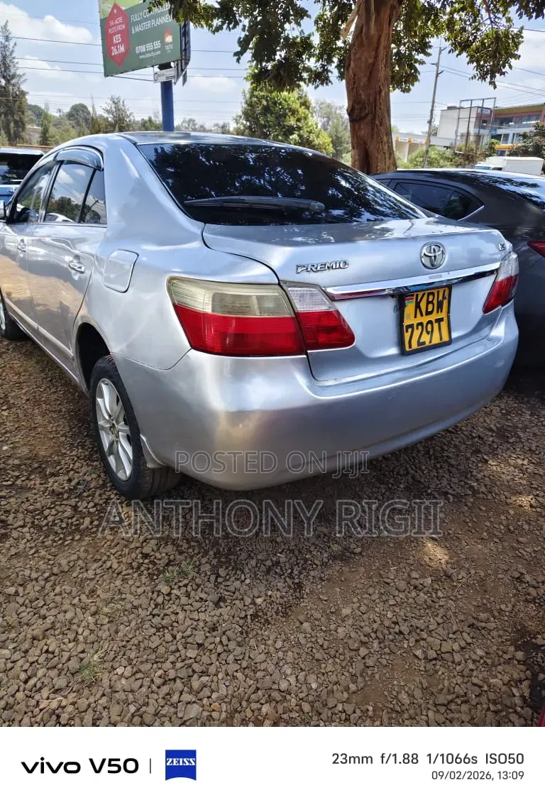 Toyota Premio 2007 Silver