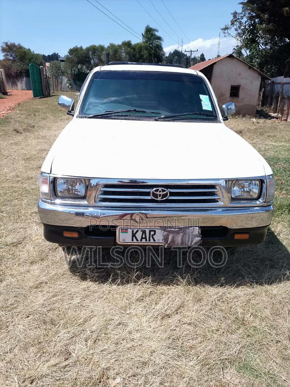 Toyota Hilux 2003 White