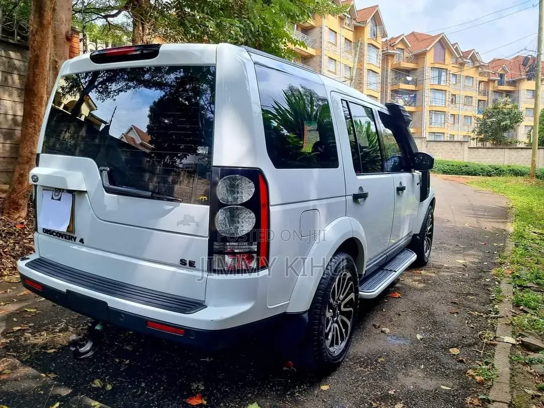 Land Rover Discovery 2016 Pearl
