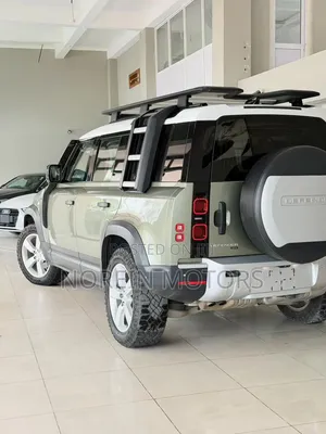 Land Rover Defender 2021