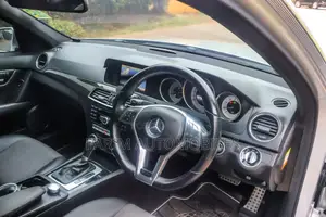 Mercedes-Benz C200 2014 Silver