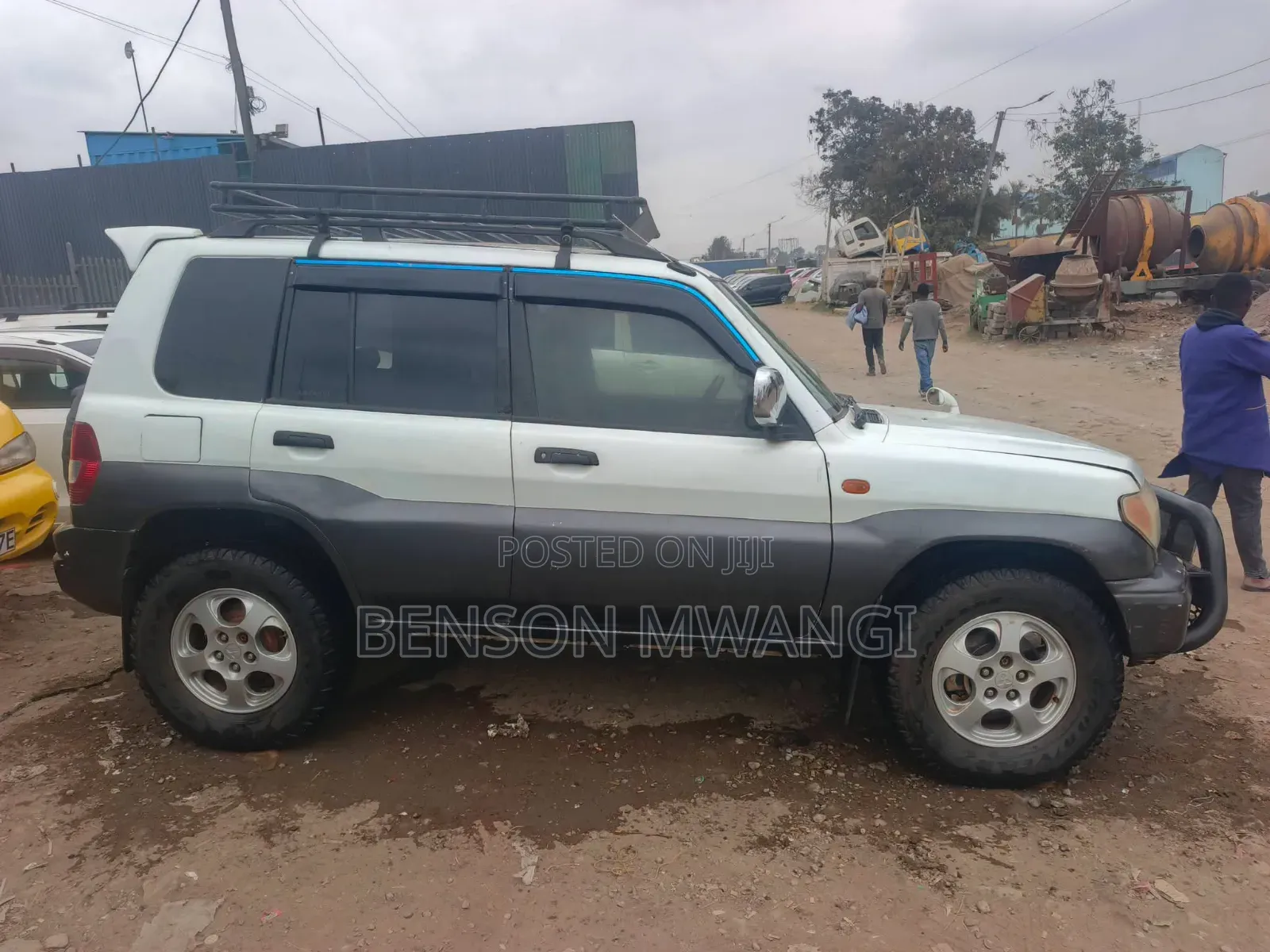 Mitsubishi Pajero IO 2003 White