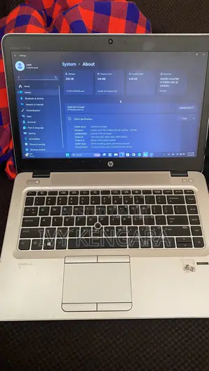 Desktop Computer HP EliteOne 800 G3 8GB Intel Core i7 SSD 256GB