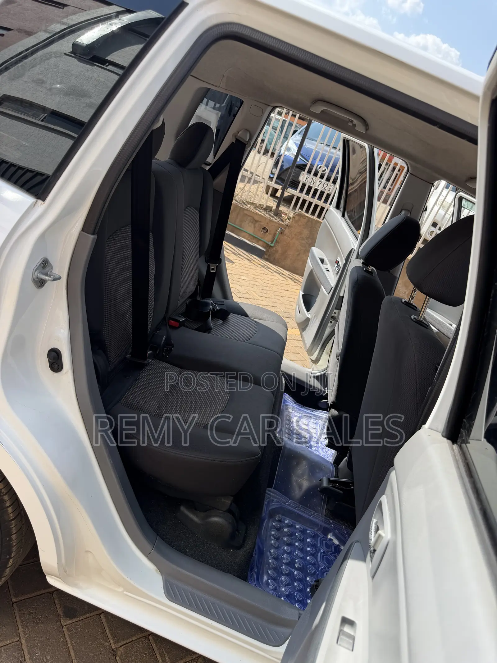 Mazda Demio 2006 White