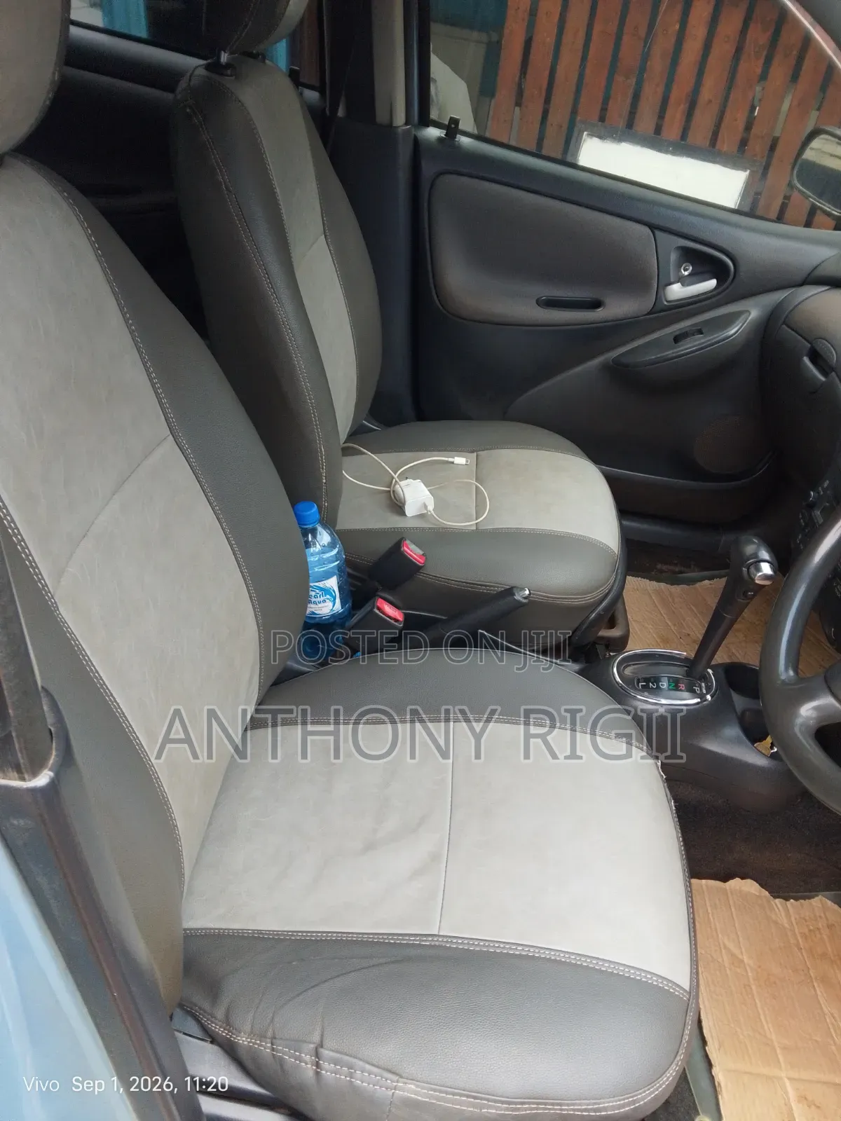 Toyota Vitz 2004 Blue