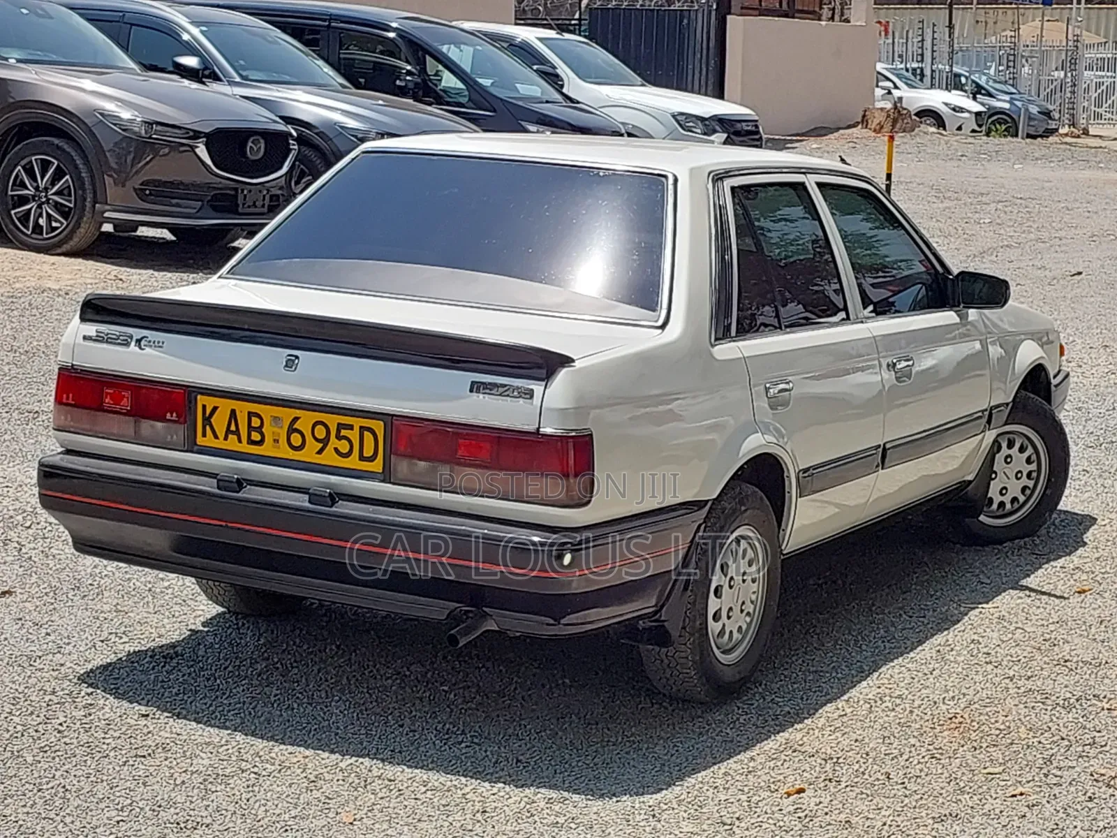 Mazda B-series 1990 White