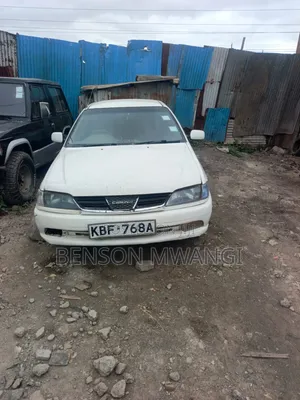 Toyota Carina 1.5 FWD Sedan 2001 White