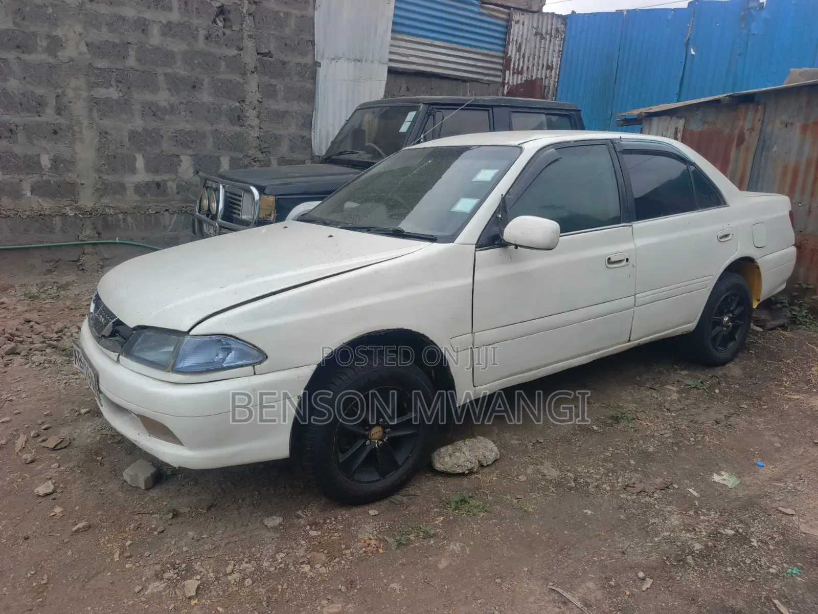 Toyota Carina 1.5 FWD Sedan 2001 White