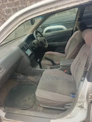 Toyota Carina 1.5 FWD Sedan 2001 White