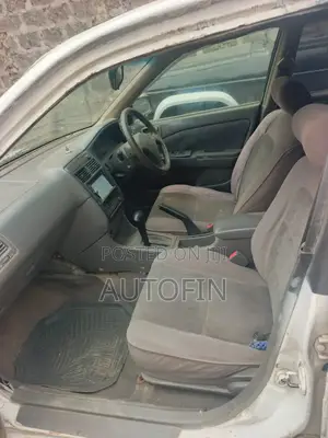Toyota Carina 1.5 FWD Sedan 2001 White