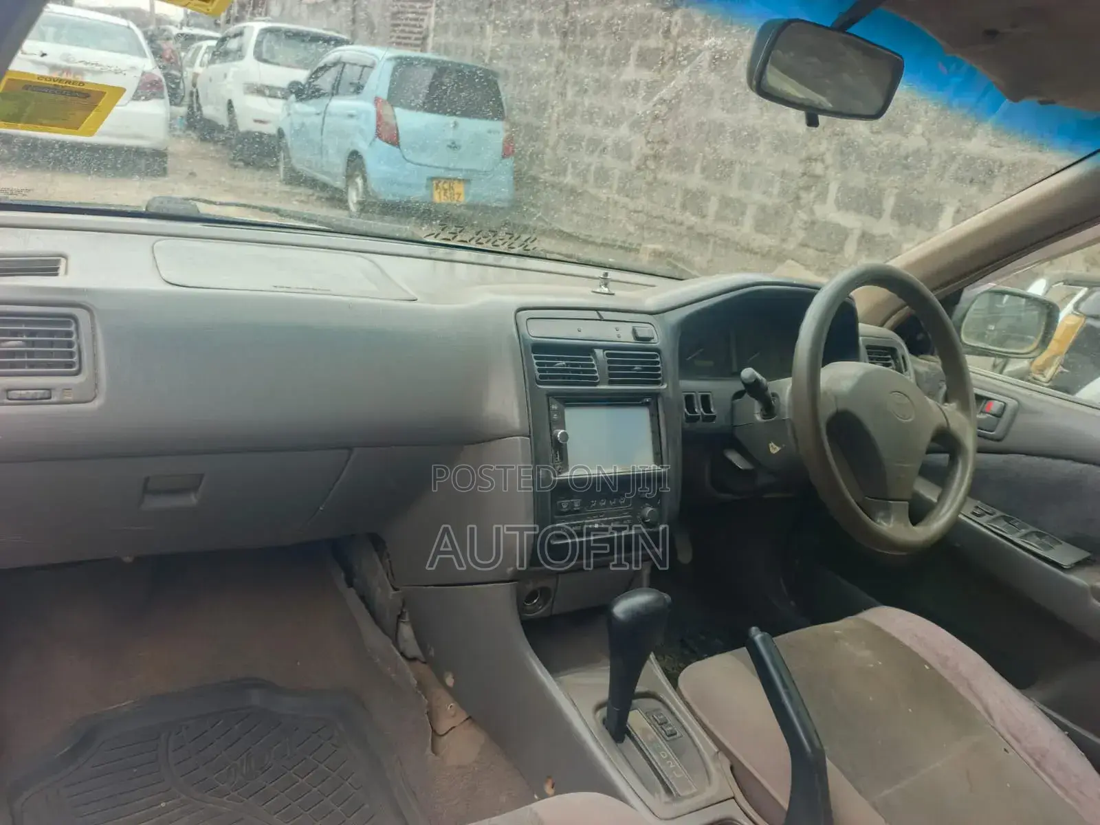 Toyota Carina 1.5 FWD Sedan 2001 White