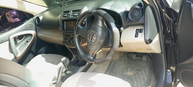 Toyota Vanguard - thumbnail 2