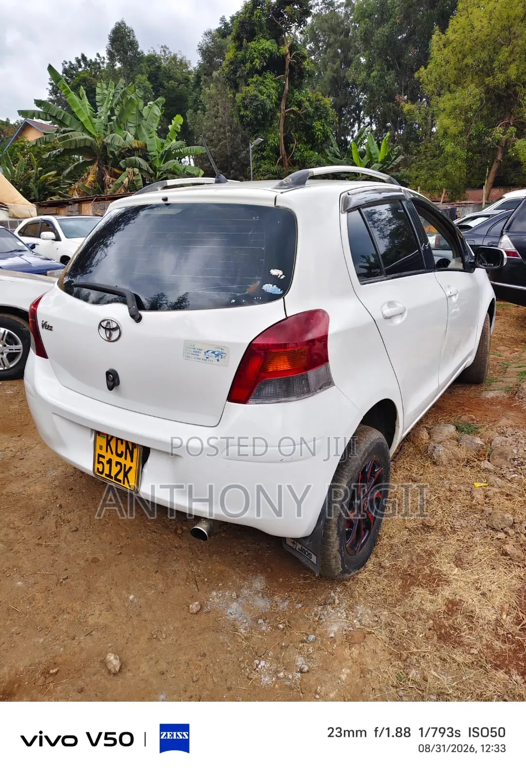 Toyota Vitz 2011 White