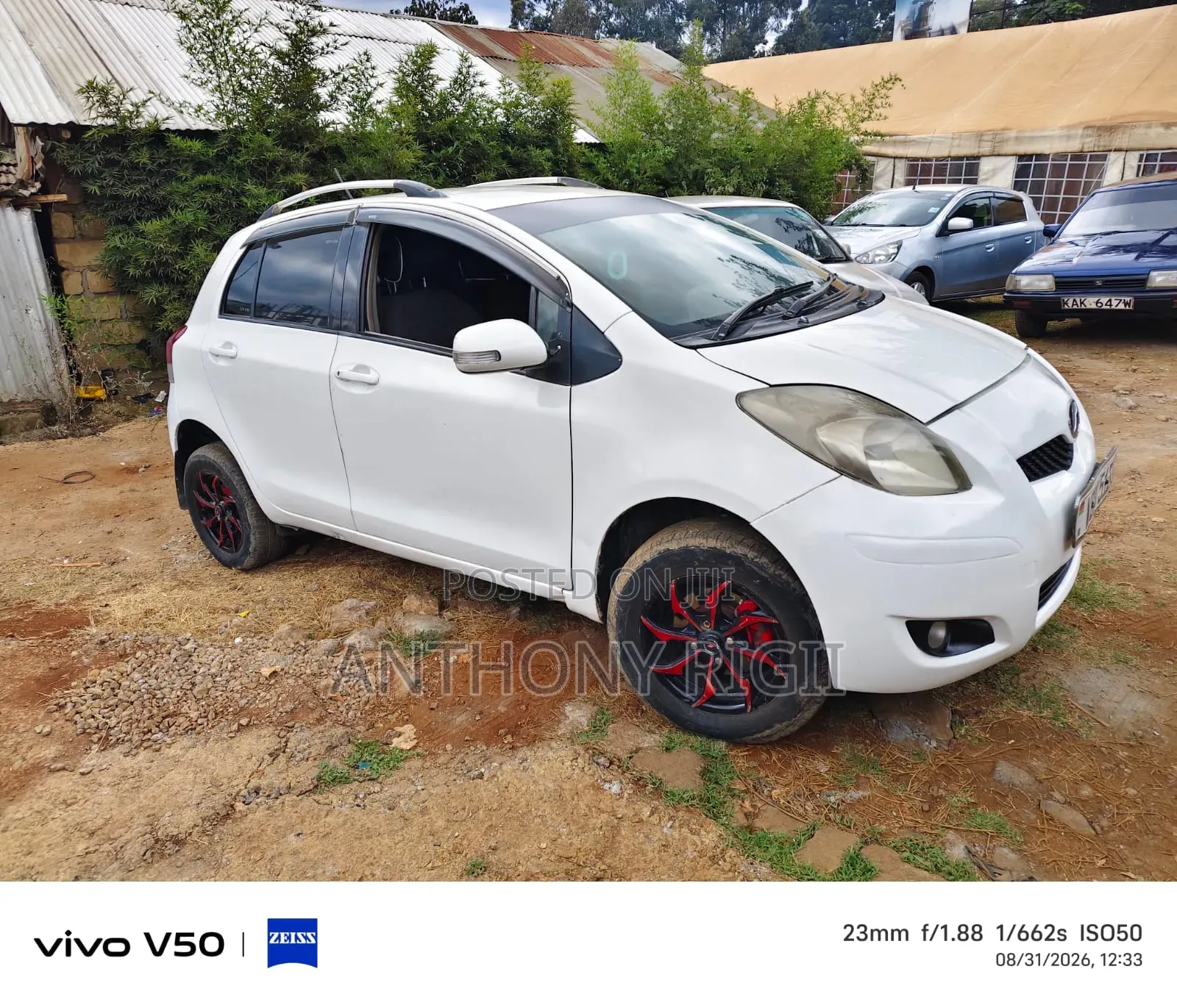 Toyota Vitz 2011 White
