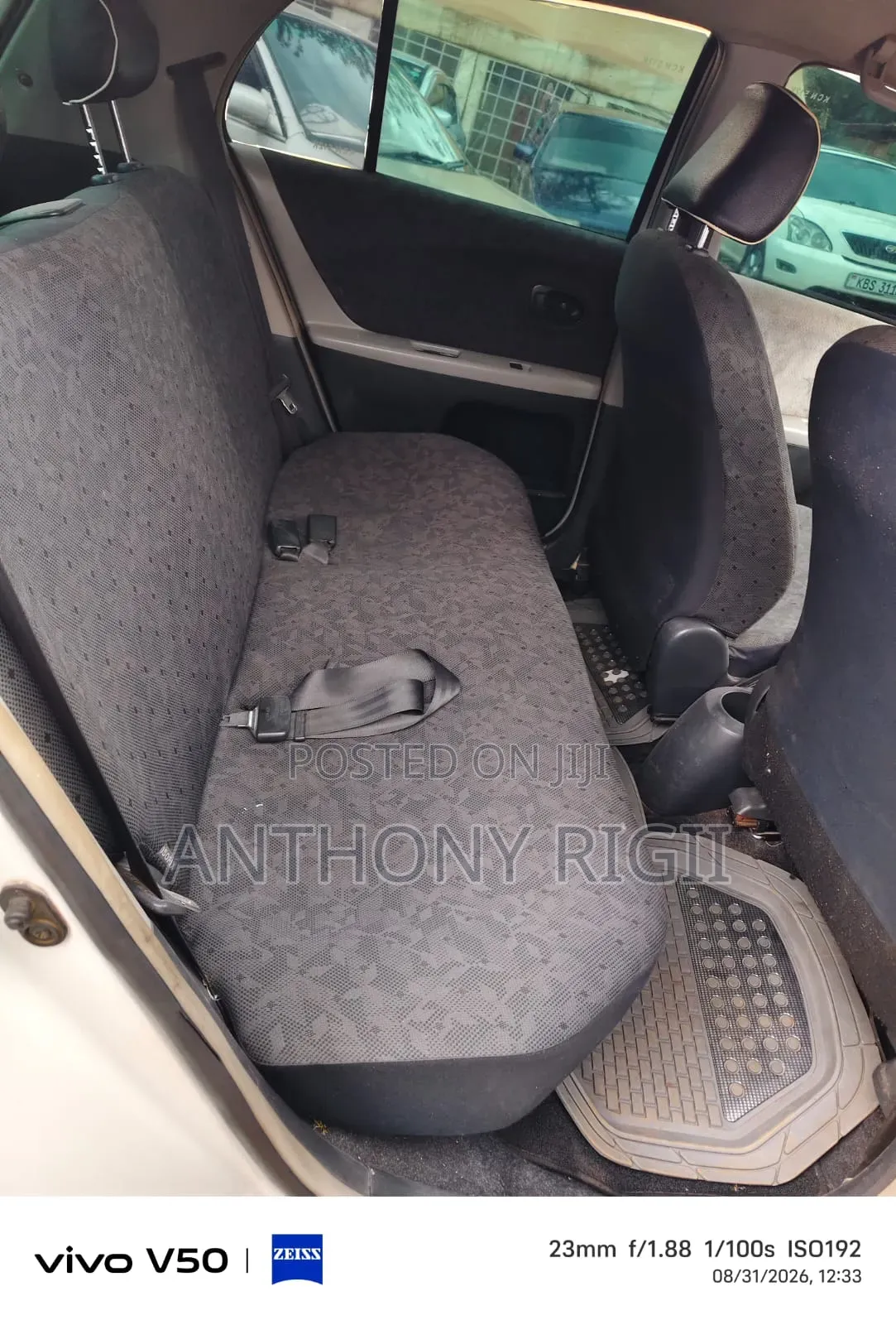 Toyota Vitz 2011 White