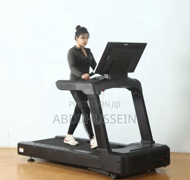Commercial Treadmill With 32inch Touch Screen - thumbnail 2