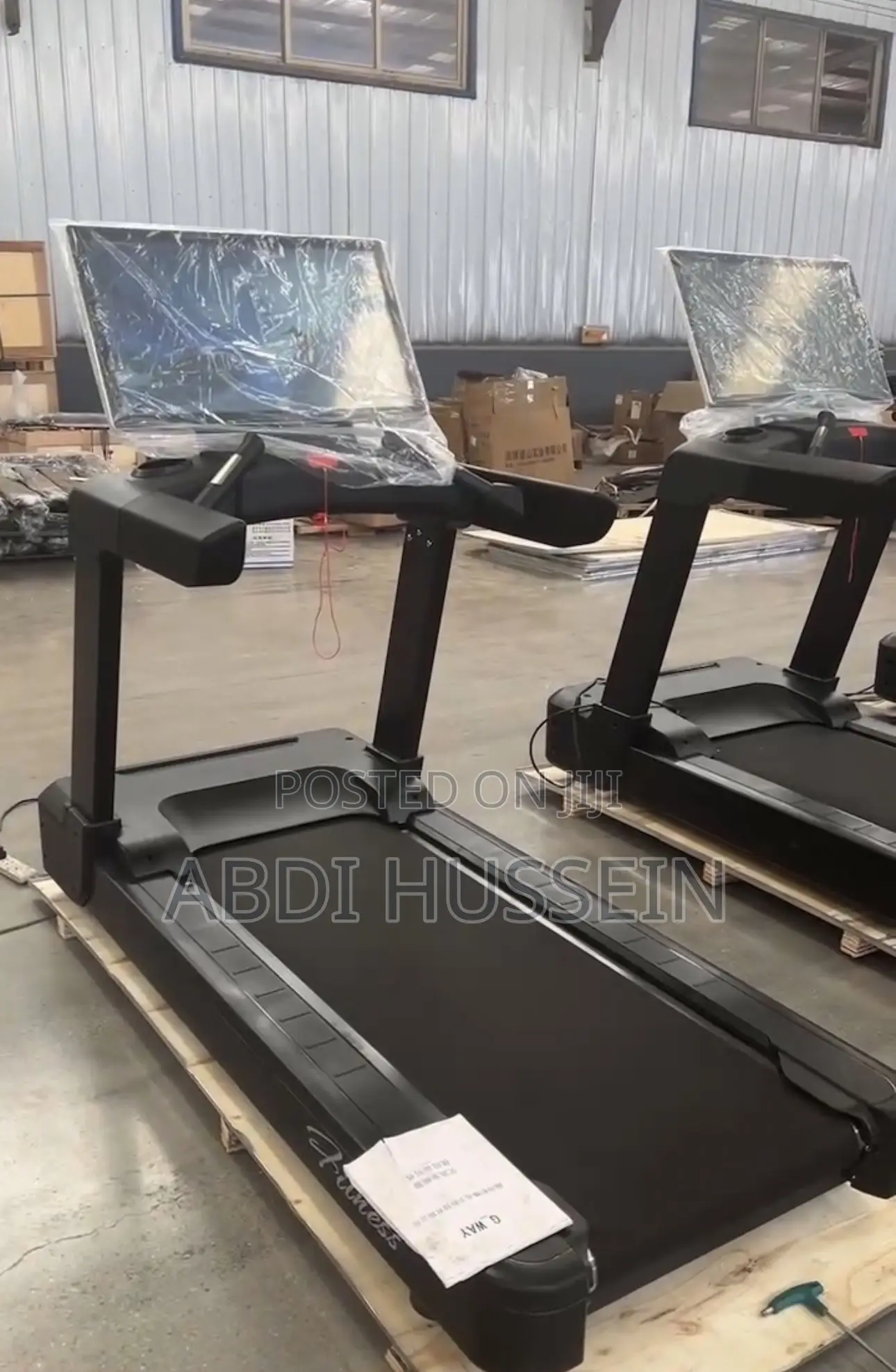 Commercial Treadmill With 32inch Touch Screen