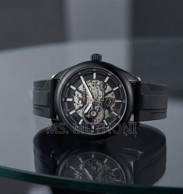 Tommy Hilfiger Rubber/Silicon Belt Automatic