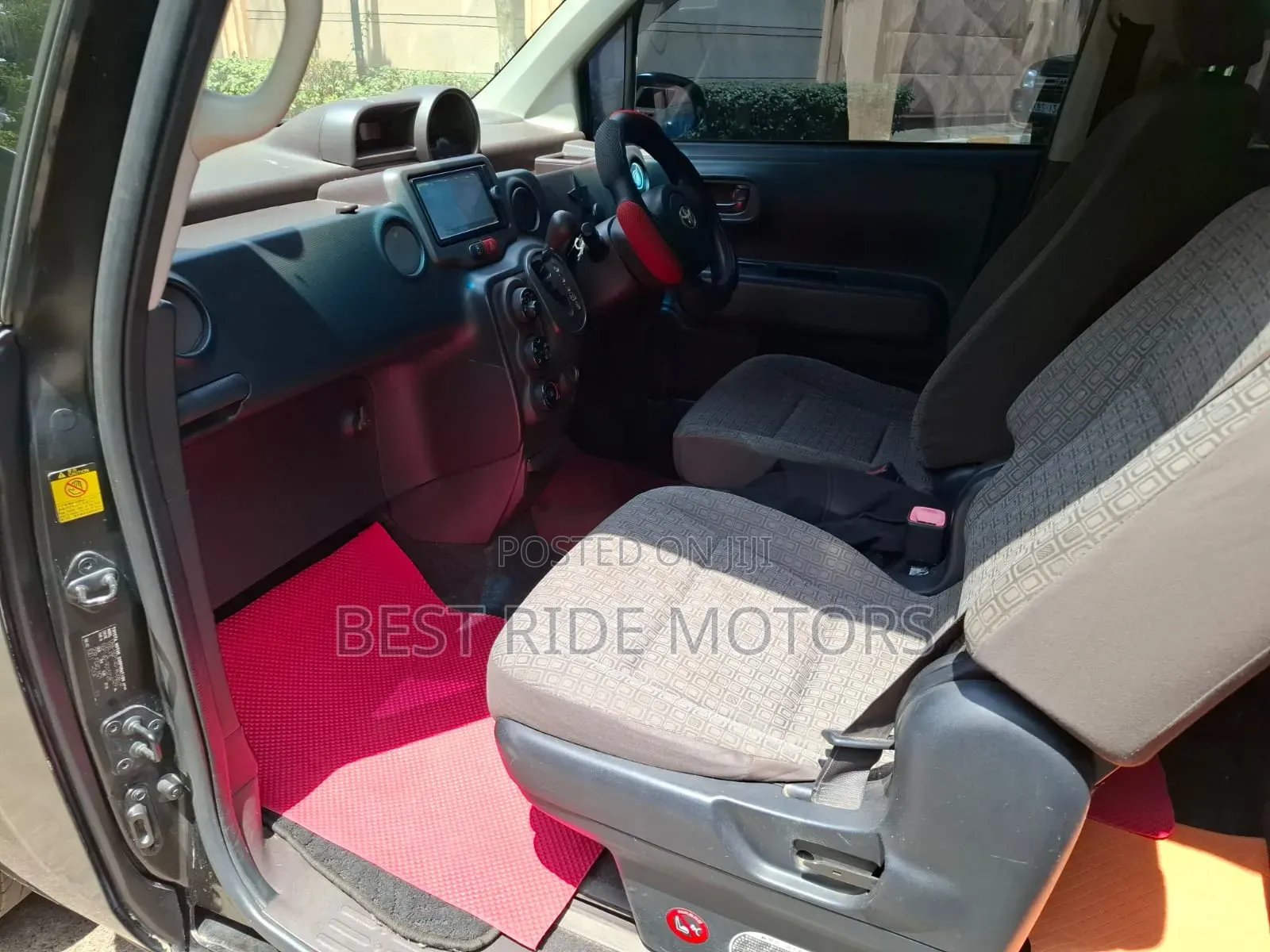 Toyota Porte 1.3 FWD 2014 Black