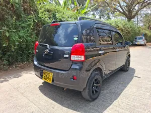 Toyota Porte 1.3 FWD 2014 Black