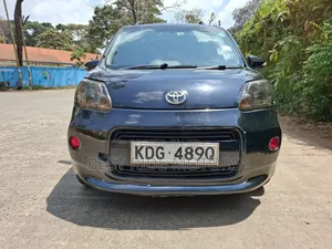 Toyota Porte 1.3 FWD 2014 Black