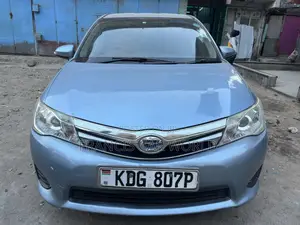 Toyota Corolla Fielder 2014 Blue