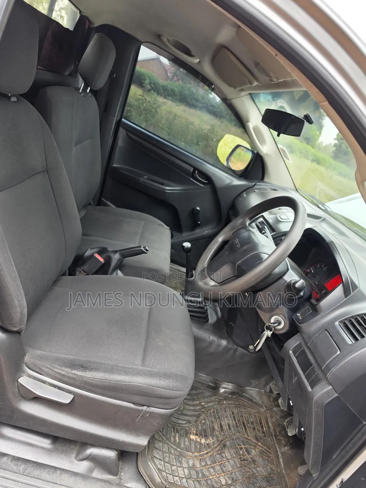 Isuzu D-MAX 2024 Silver