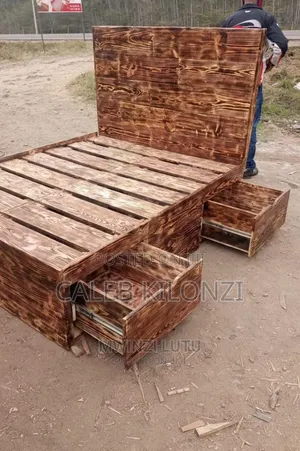 Pallet Bed-Box Bed