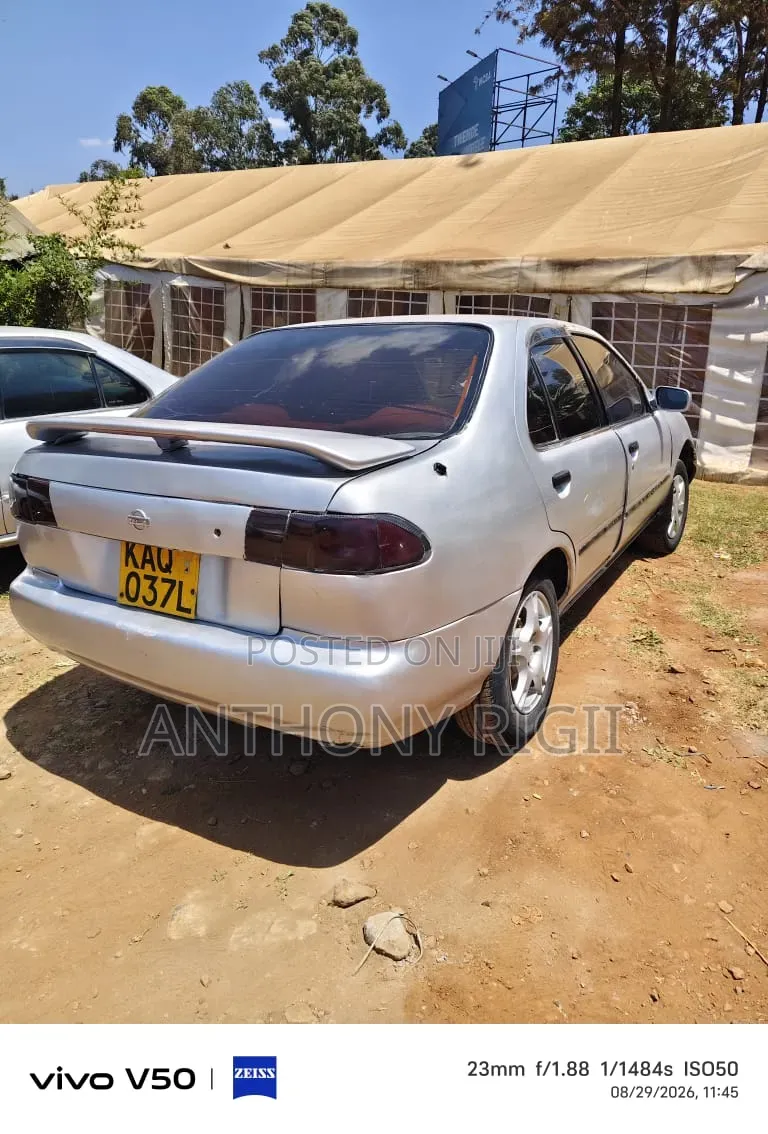 Nissan Sunny 1994 Silver